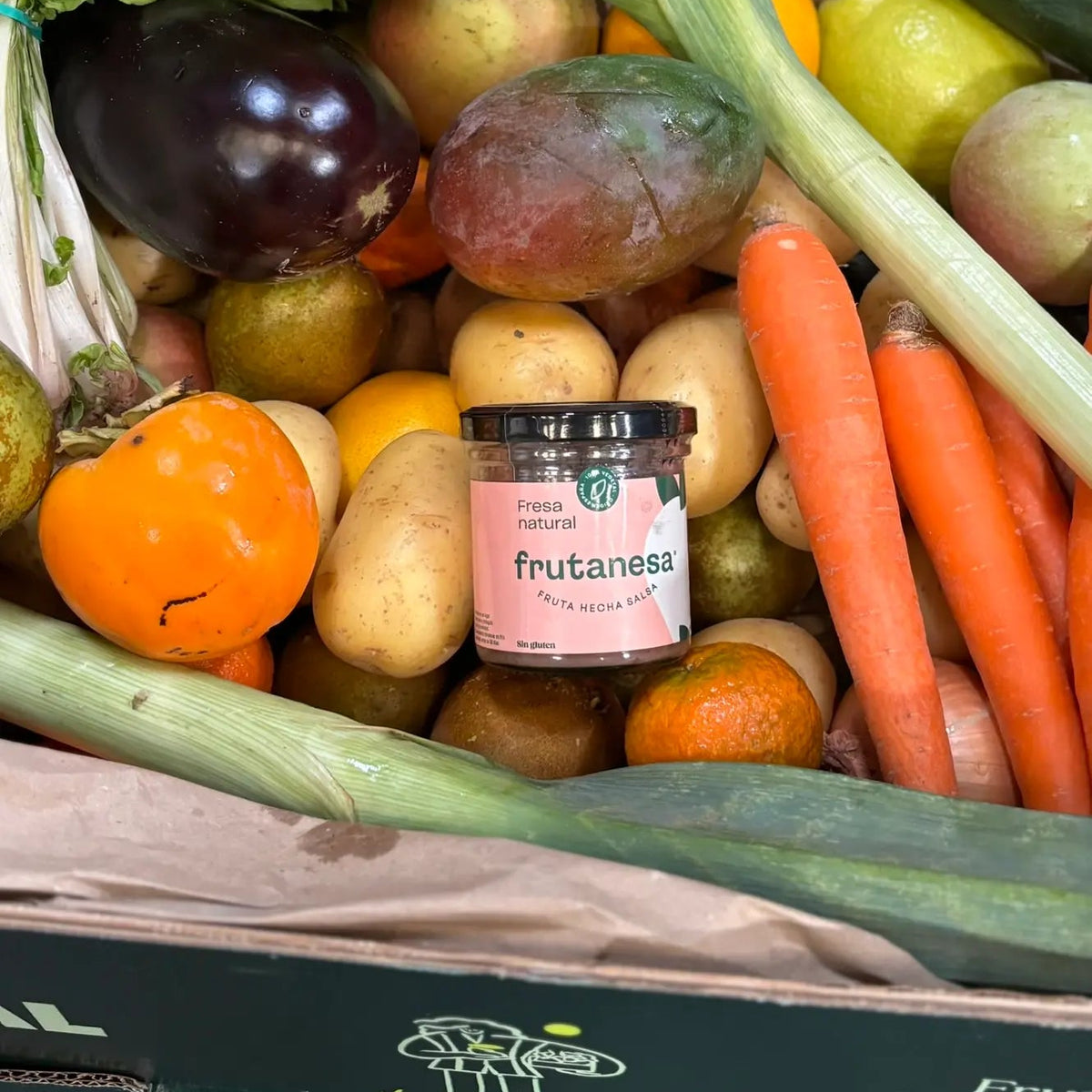 Frutanesa de fresa en una caja TALKUAL