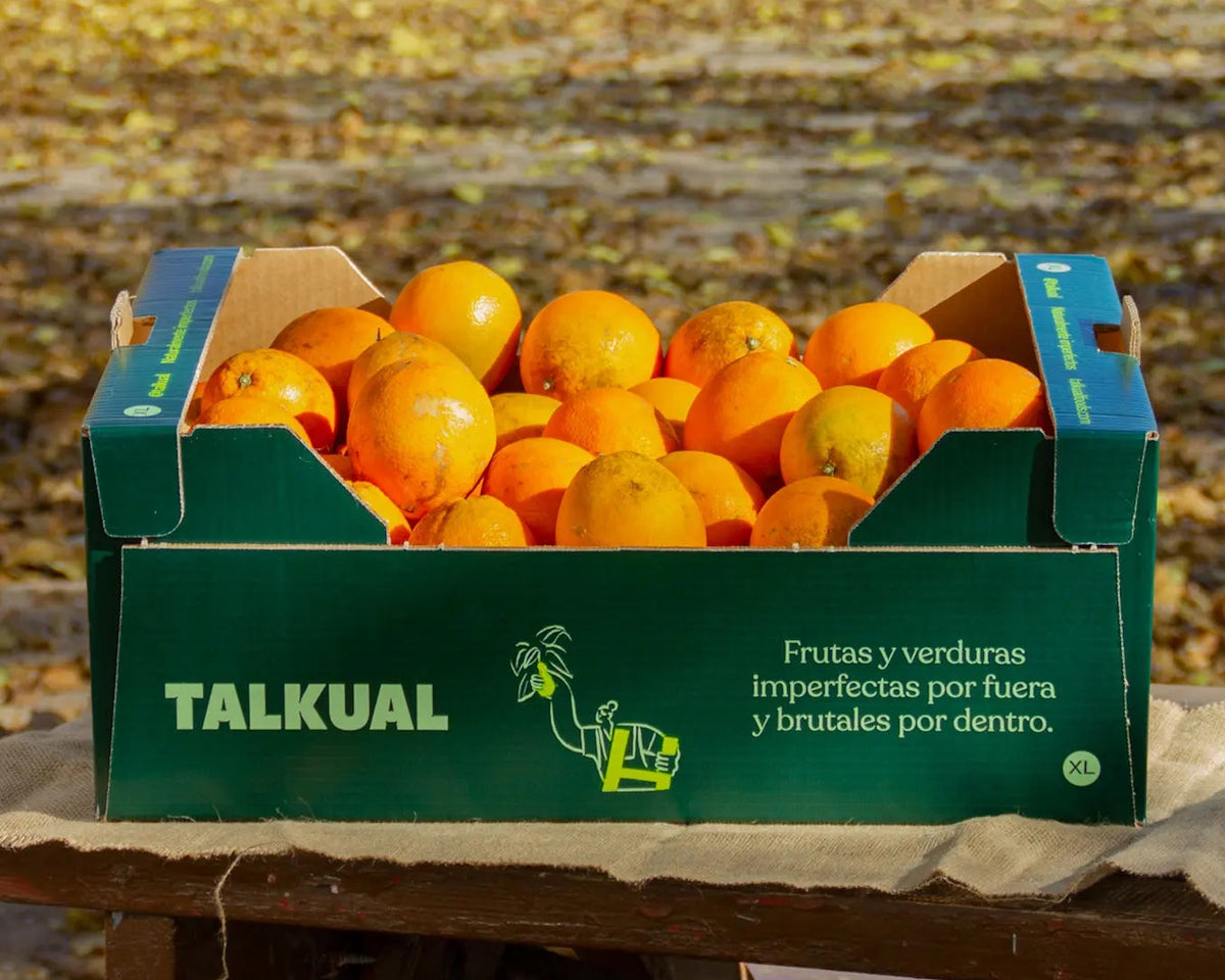 Caja grande de naranjas de Valencia Talkual con fruta imperfecta de temporada